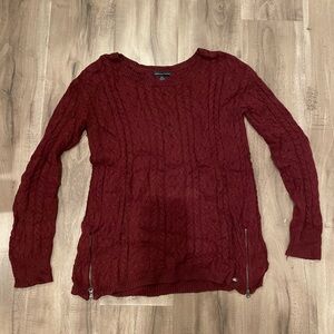 American Eagle Cable-Knit Sweater | Size Medium